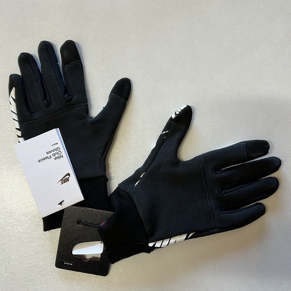 Nike Men’s Club Fleece Gloves (M) - Picture 3 of 4